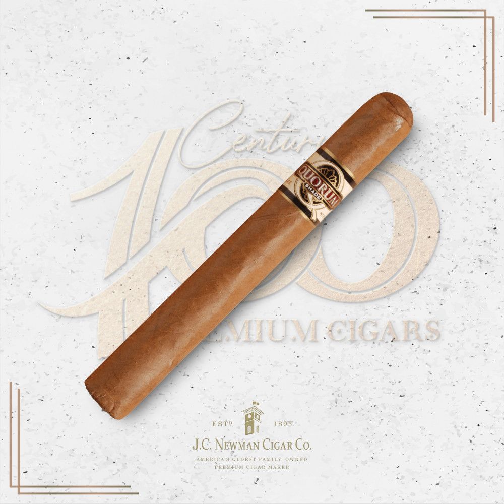 Quorum - Shade - Tres Petit Corona