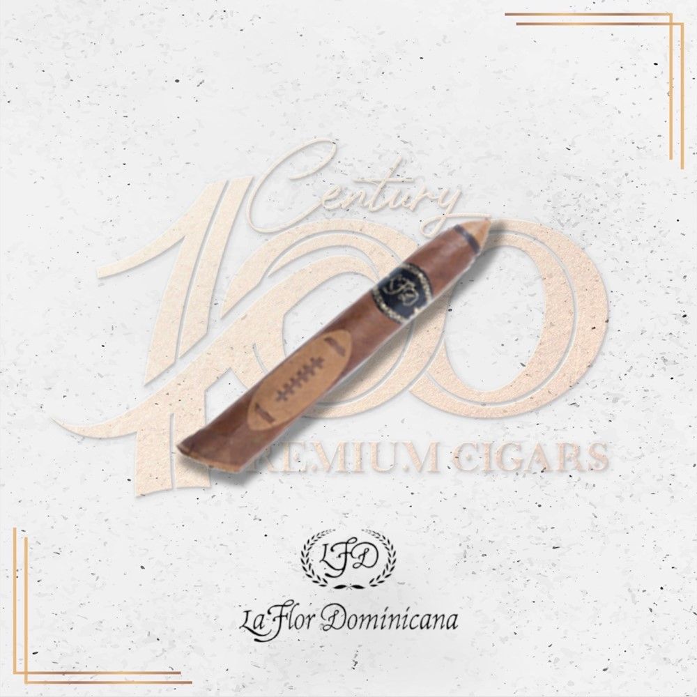La Flor Dominicana - Special Football Edition - 2017