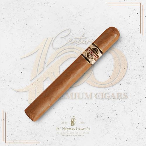 Quorum - Shade - Tres Petit Corona